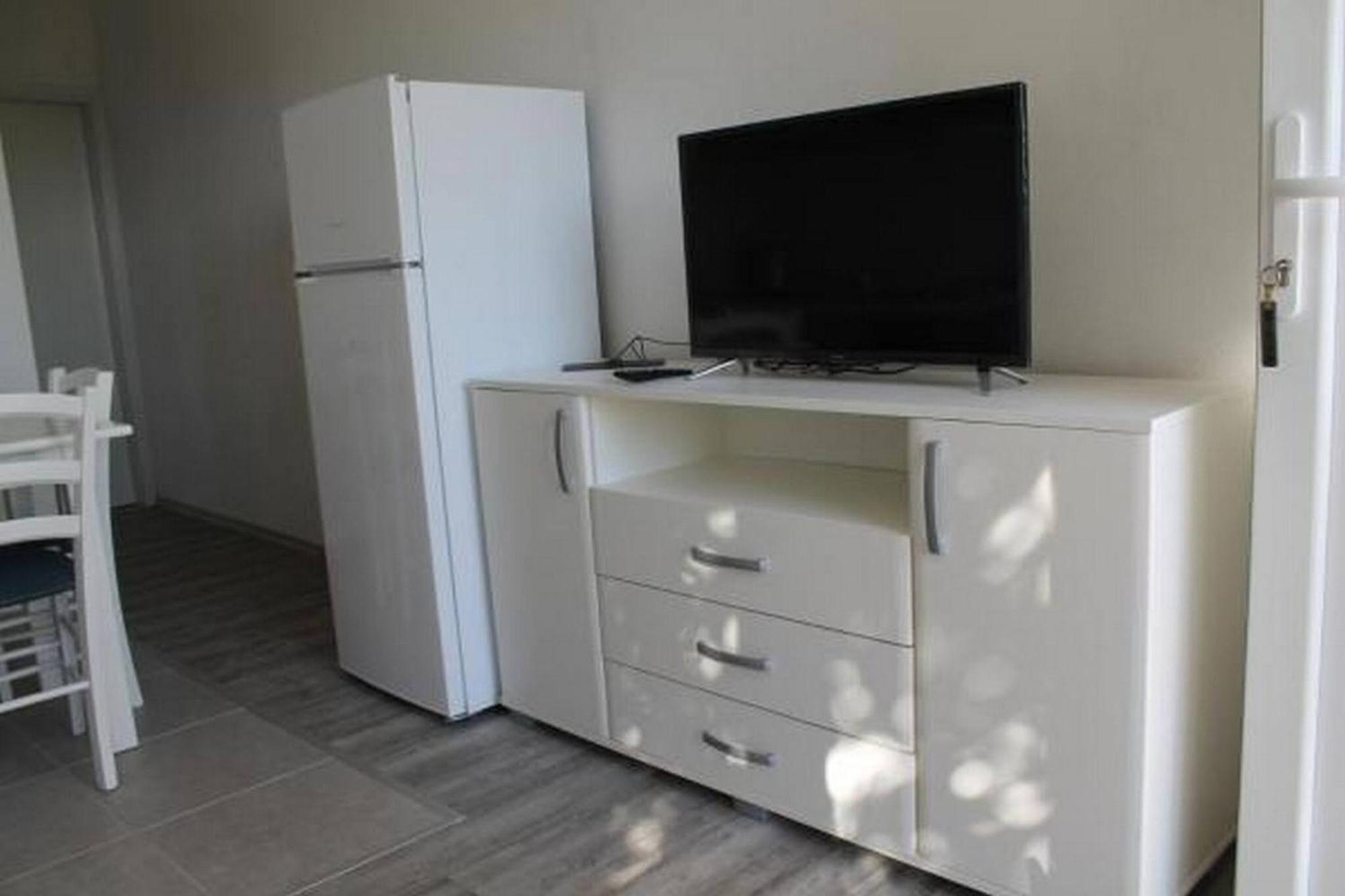 Rural Apartment Ante Drniš Esterno foto