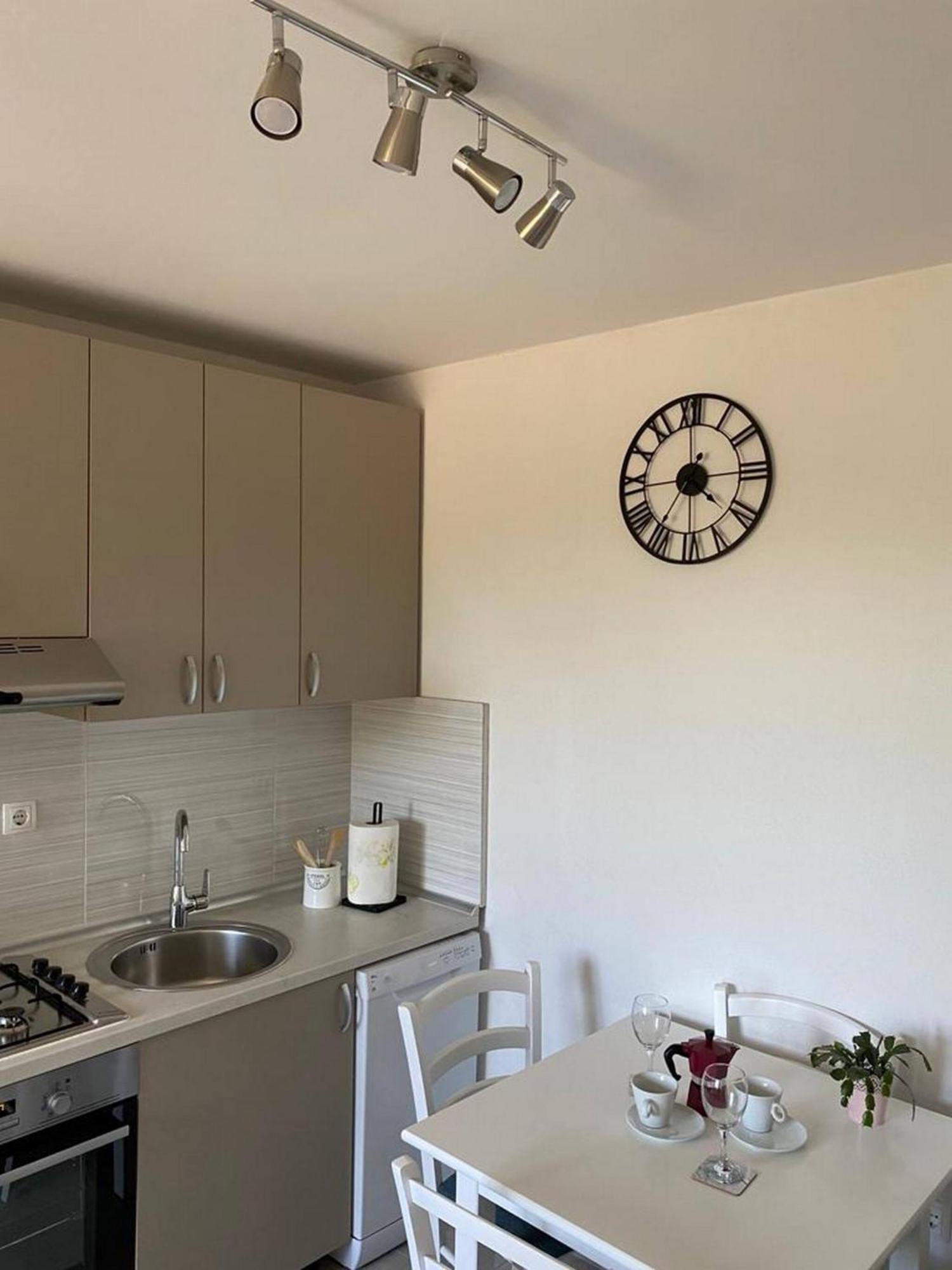 Rural Apartment Ante Drniš Esterno foto